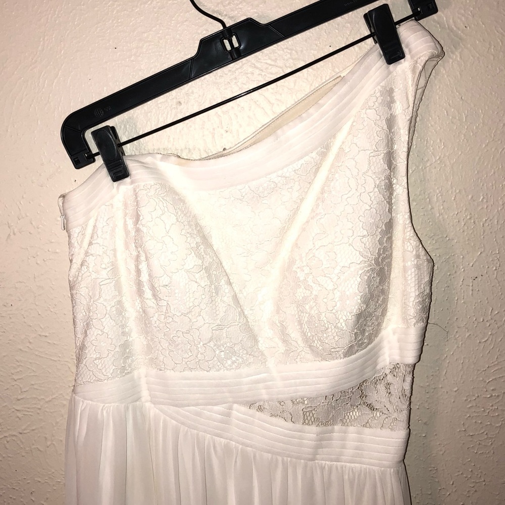 Lace and Chiffon One-Shoulder Wedding Gown